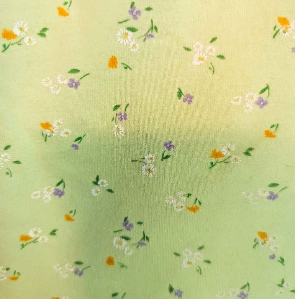 Arizona Green Floral Crop Top - Picture 5 of 5